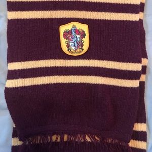 Harry Potter Gryffindor Marron and Yellow Winter Scarf Like New